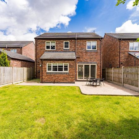 Brook Meadow House, 4 Bed House, Manchester Astley  Extérieur photo