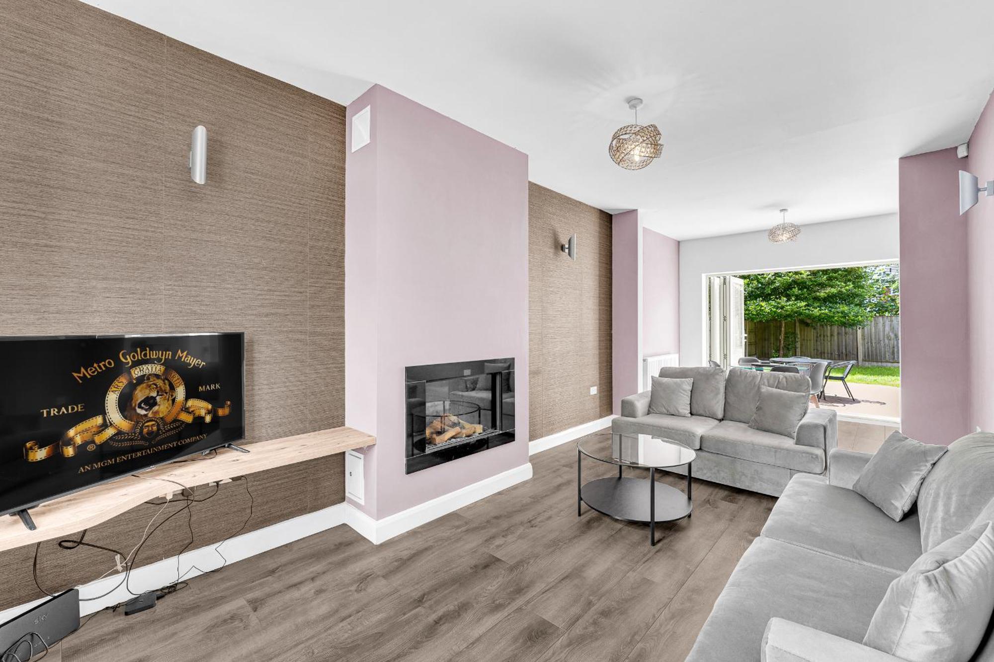 Brook Meadow House, 4 Bed House, Manchester Astley  Extérieur photo
