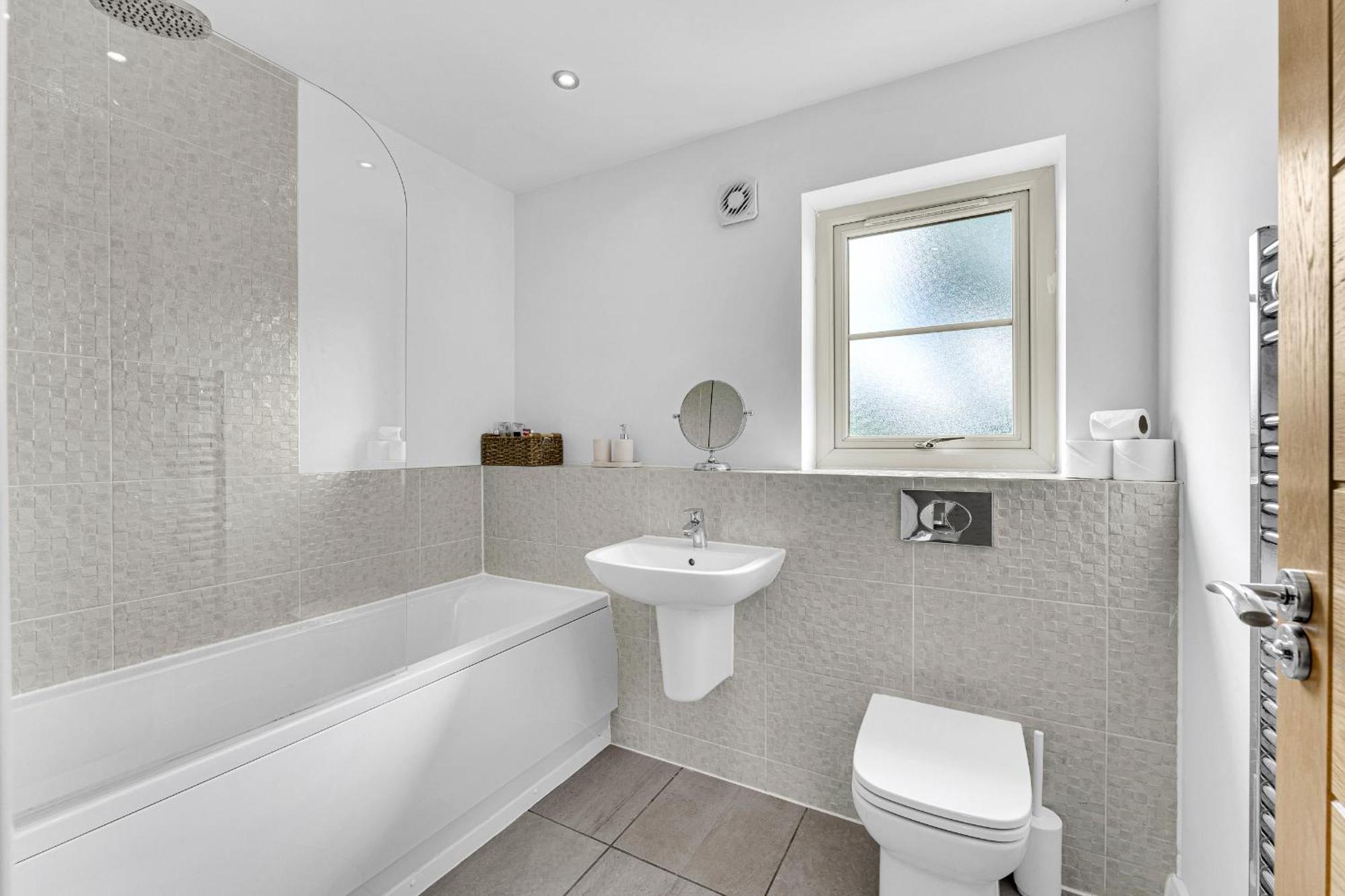 Brook Meadow House, 4 Bed House, Manchester Astley  Extérieur photo