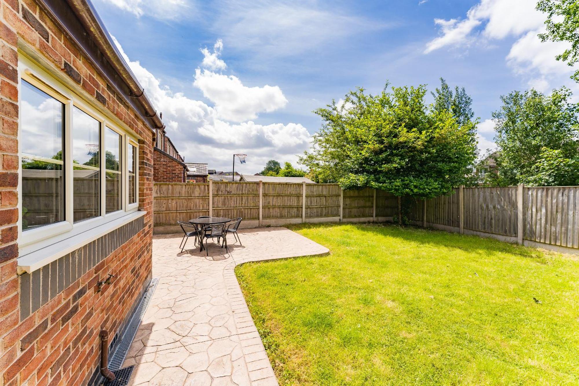 Brook Meadow House, 4 Bed House, Manchester Astley  Extérieur photo