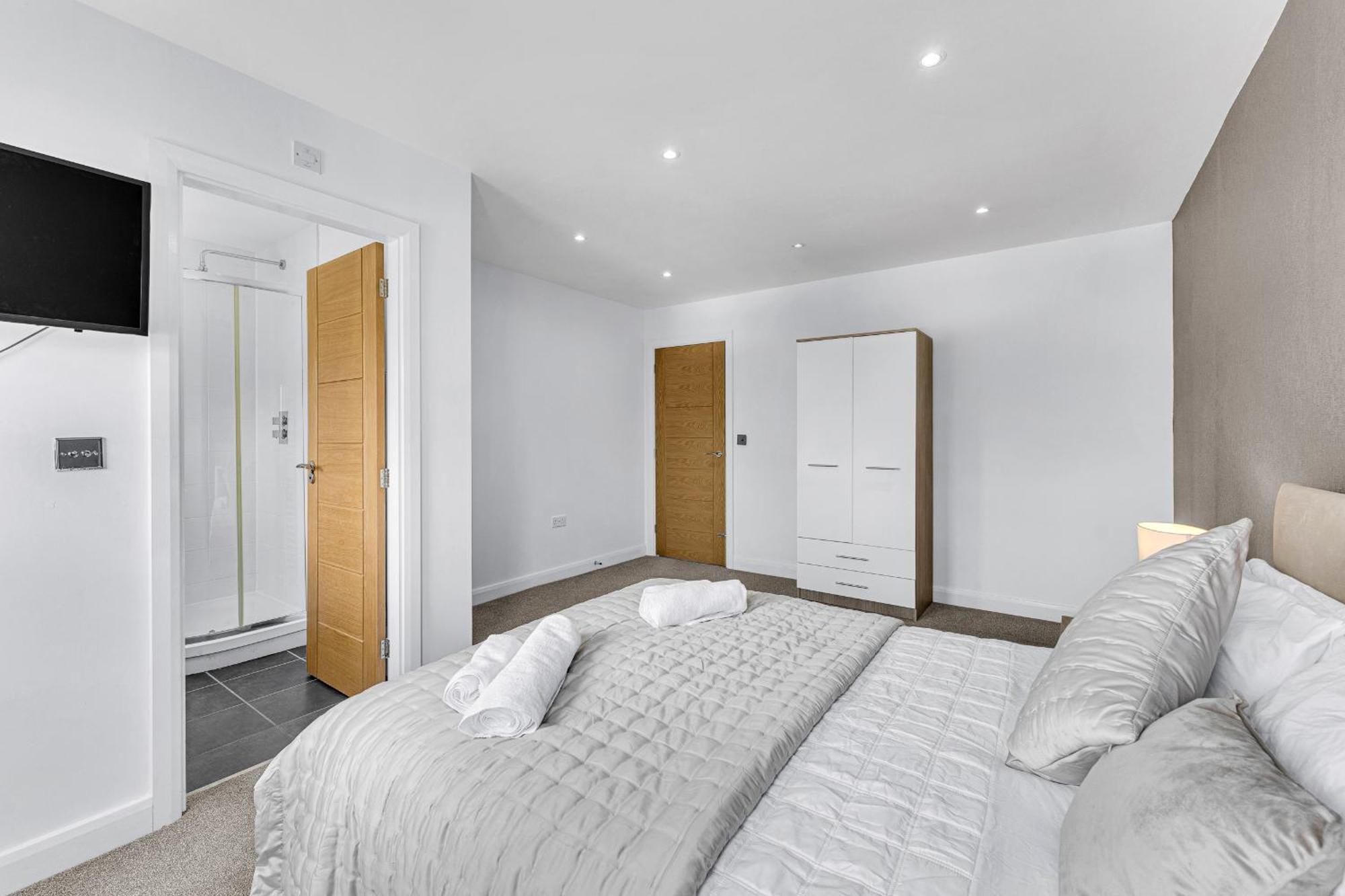 Brook Meadow House, 4 Bed House, Manchester Astley  Extérieur photo