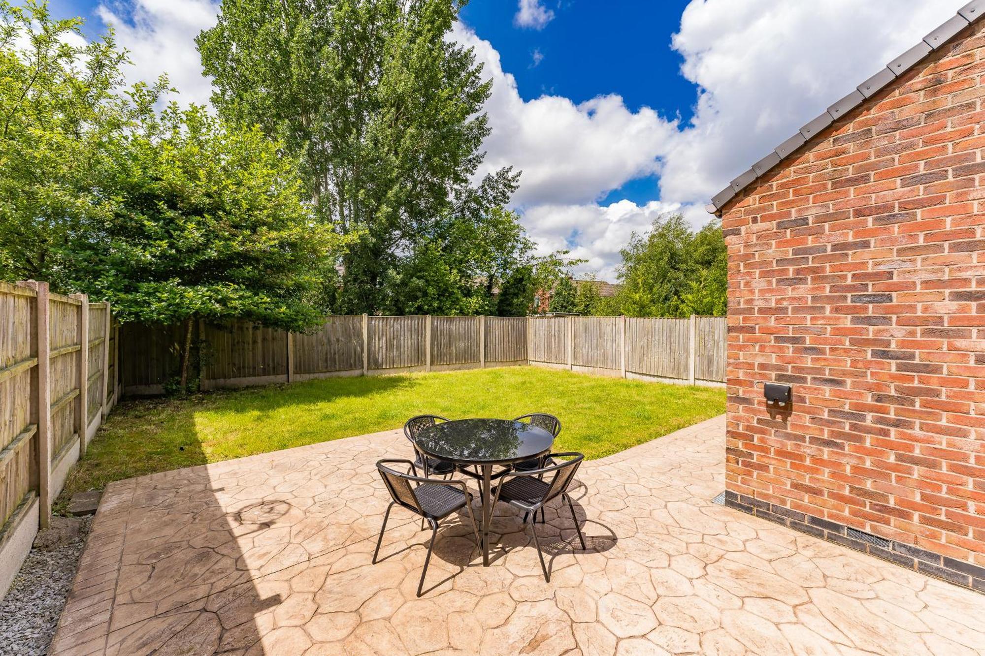 Brook Meadow House, 4 Bed House, Manchester Astley  Extérieur photo
