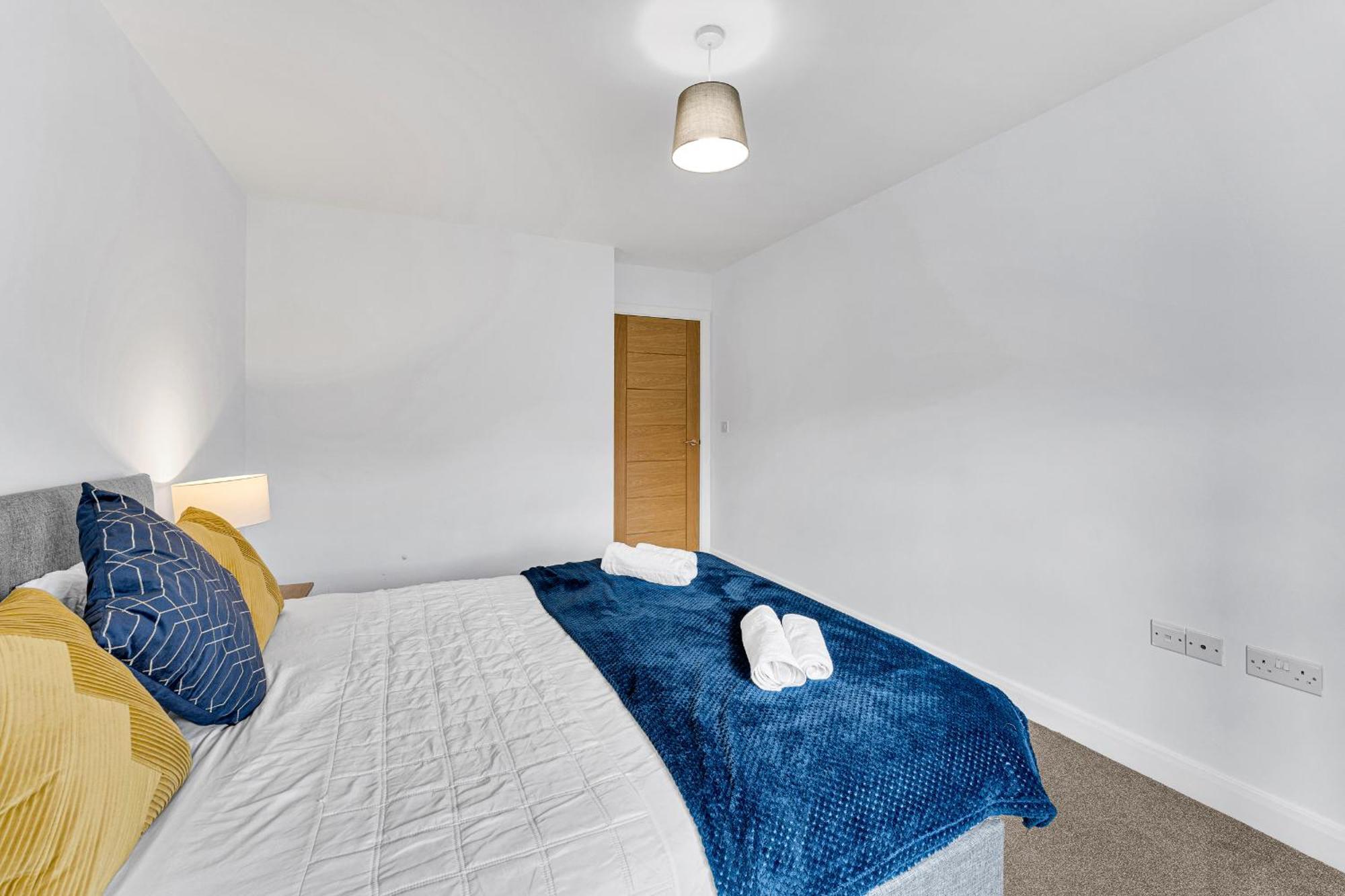 Brook Meadow House, 4 Bed House, Manchester Astley  Extérieur photo