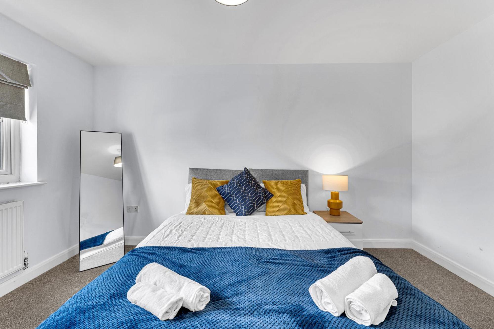 Brook Meadow House, 4 Bed House, Manchester Astley  Extérieur photo
